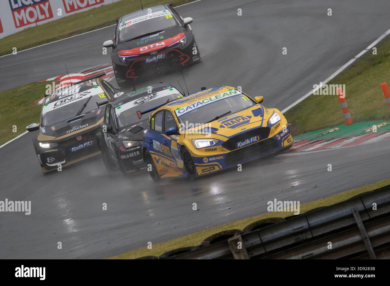 Multiple Cars Racing multiple cars from the 2025 BTCC going through Hislops at Oulton Park ...