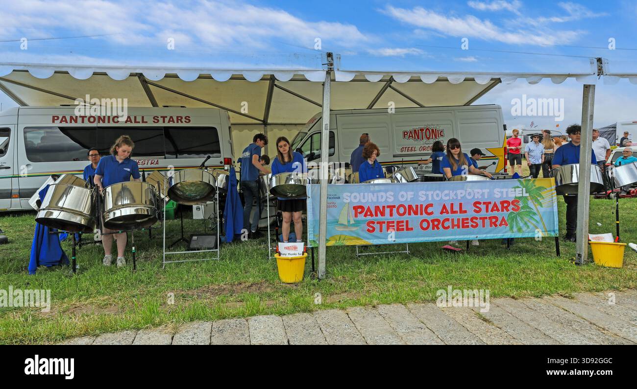 Pantonic All Stars Steel Ochestra, "the sound of Stockport steel" at Smallwood Vintage Rally, Sandbach, Cheshire, England, UK Stock Photo