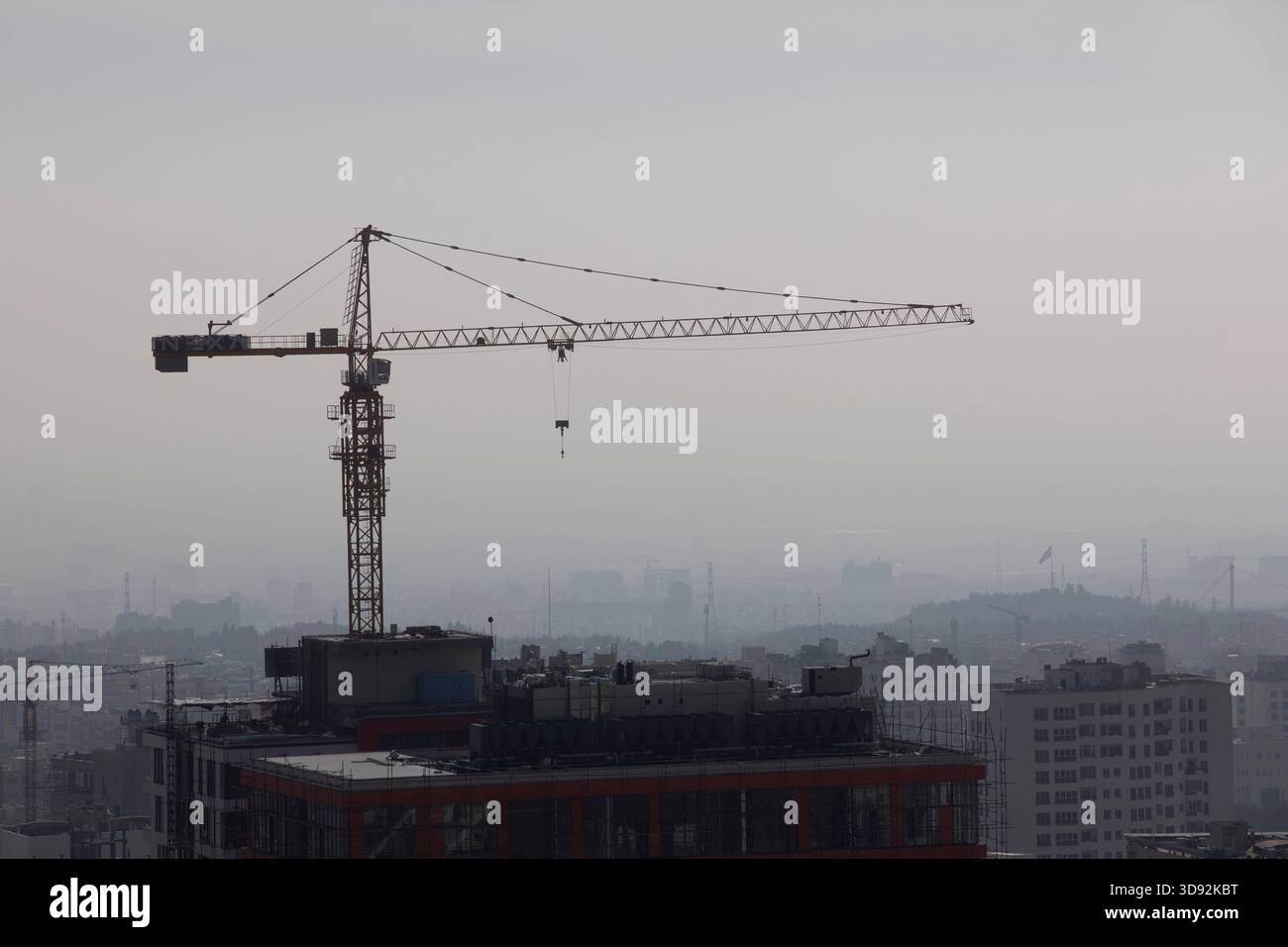 03 December 2025, Iran, Teheran: View of the smog-ridden metropolis of ...