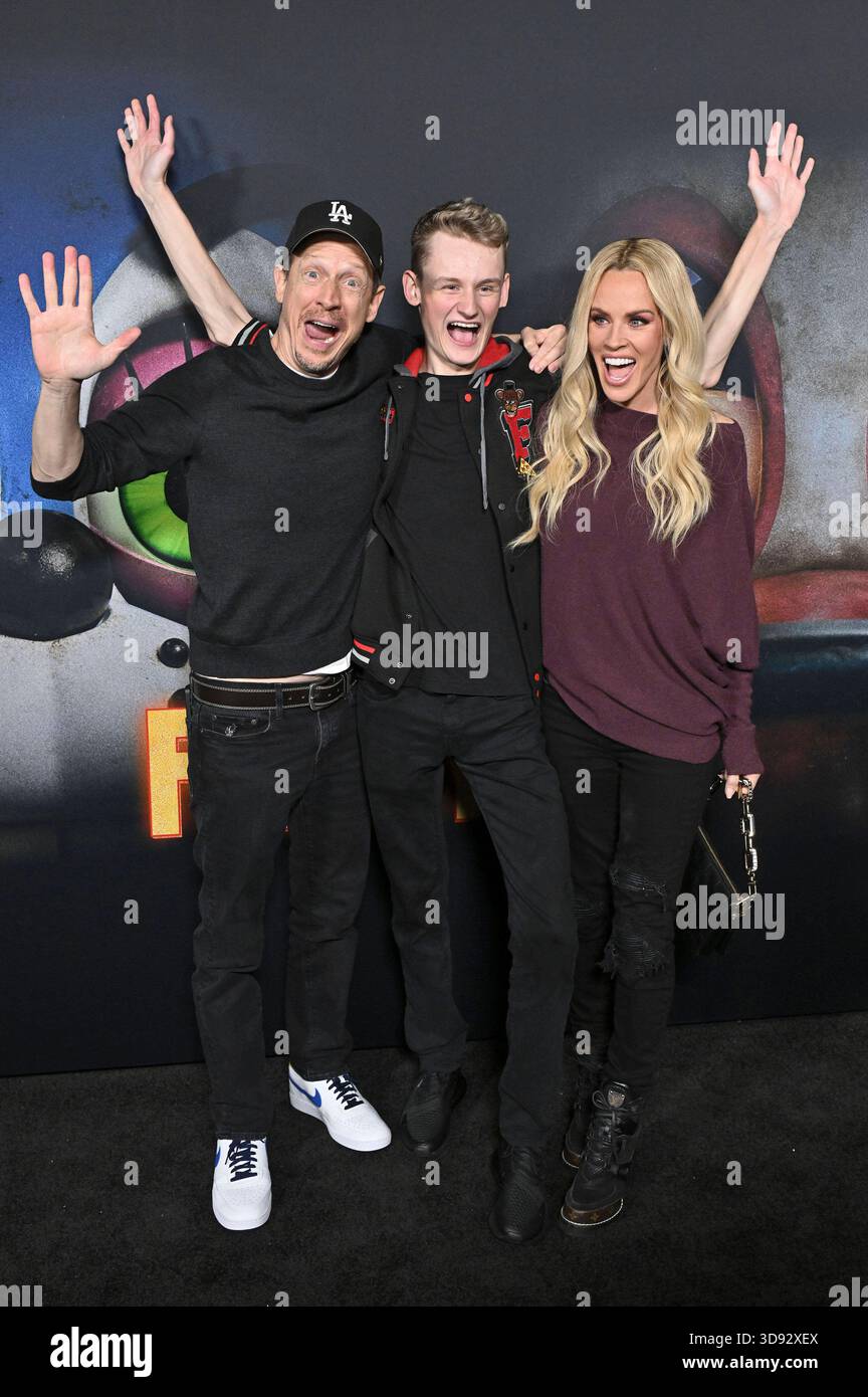 Jenny mccarthy john asher los hi-res stock photography and images - Alamy, image size:864x1390