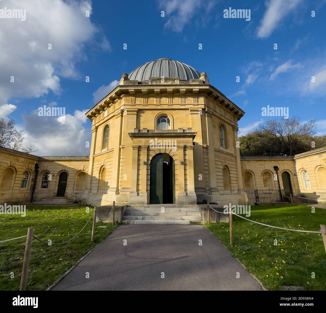 The central chapel and curved colonnades of Brompton Cemetery, London, a masterpiece of Victorian architecture. Stock Photo