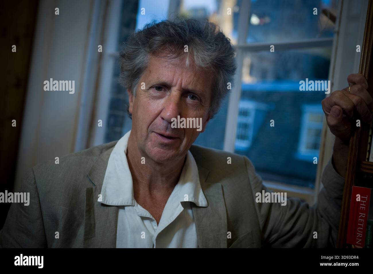 Paula rego family hi-res stock photography and images - Alamy