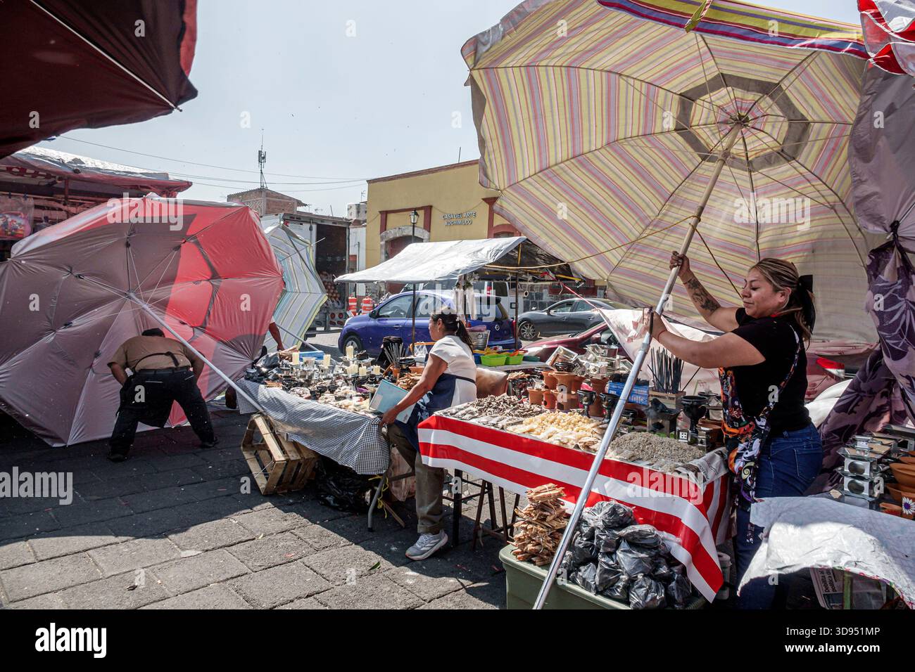 Wind sellers action hi-res stock photography and images - Alamy