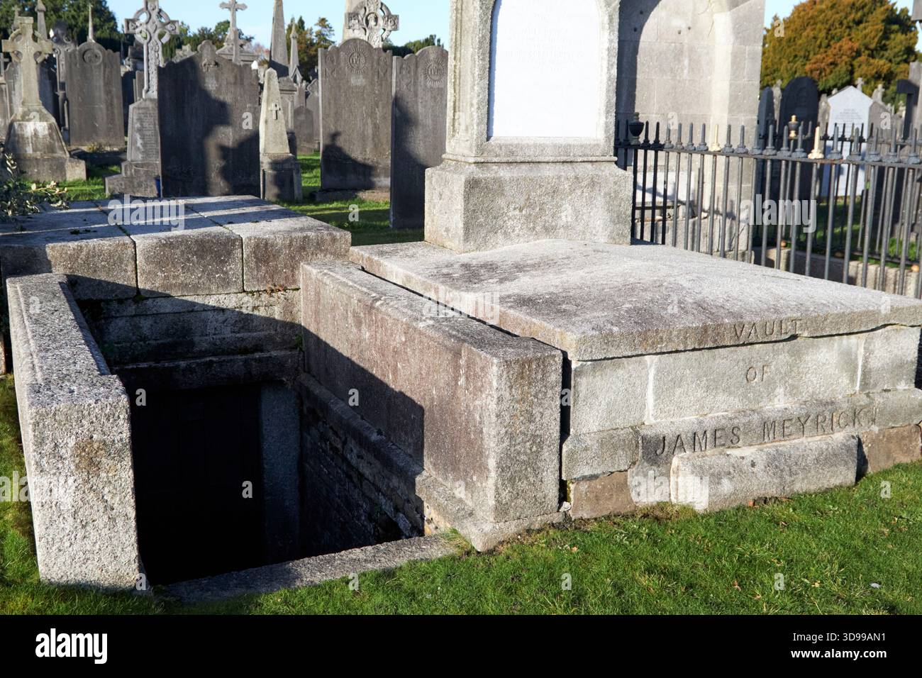 underground vault tomb grave of james meyrick glasnevin cemetery dublin, republic of ireland Stock Photo