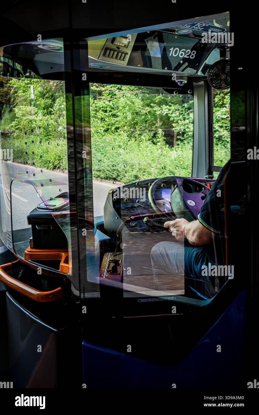 Bus driver regular hi-res stock photography and images - Alamy