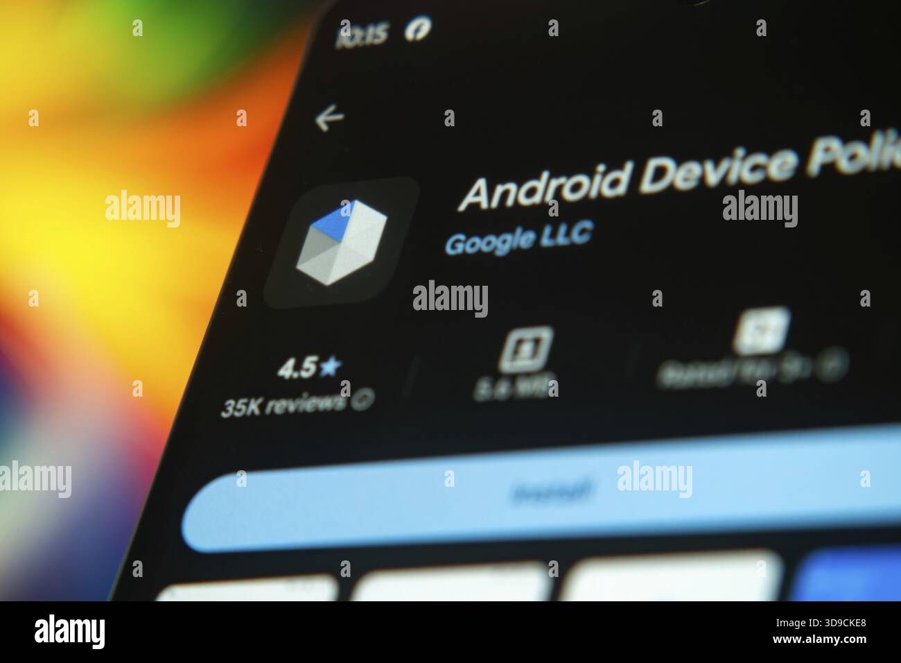 Android Image High Res Dark mode on android hi-res stock photography and images - Alamy