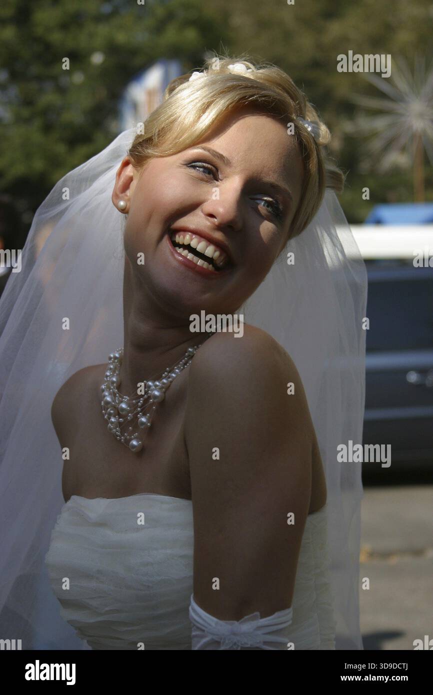 Beautiful smiles bride blonde hi-res stock photography and images - Alamy