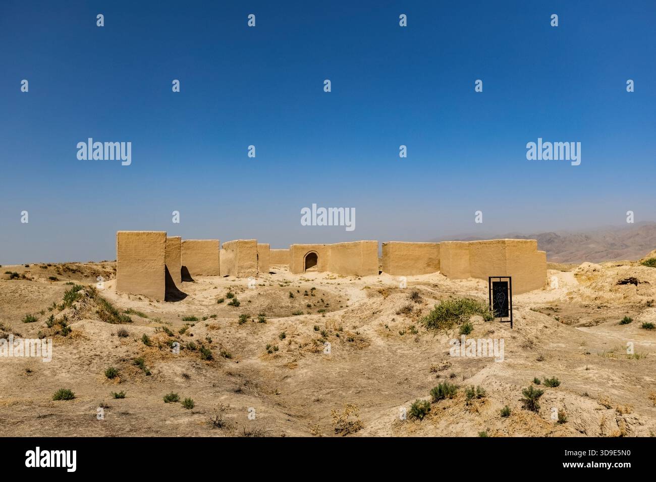 Panjakent ruins hi-res stock photography and images - Alamy