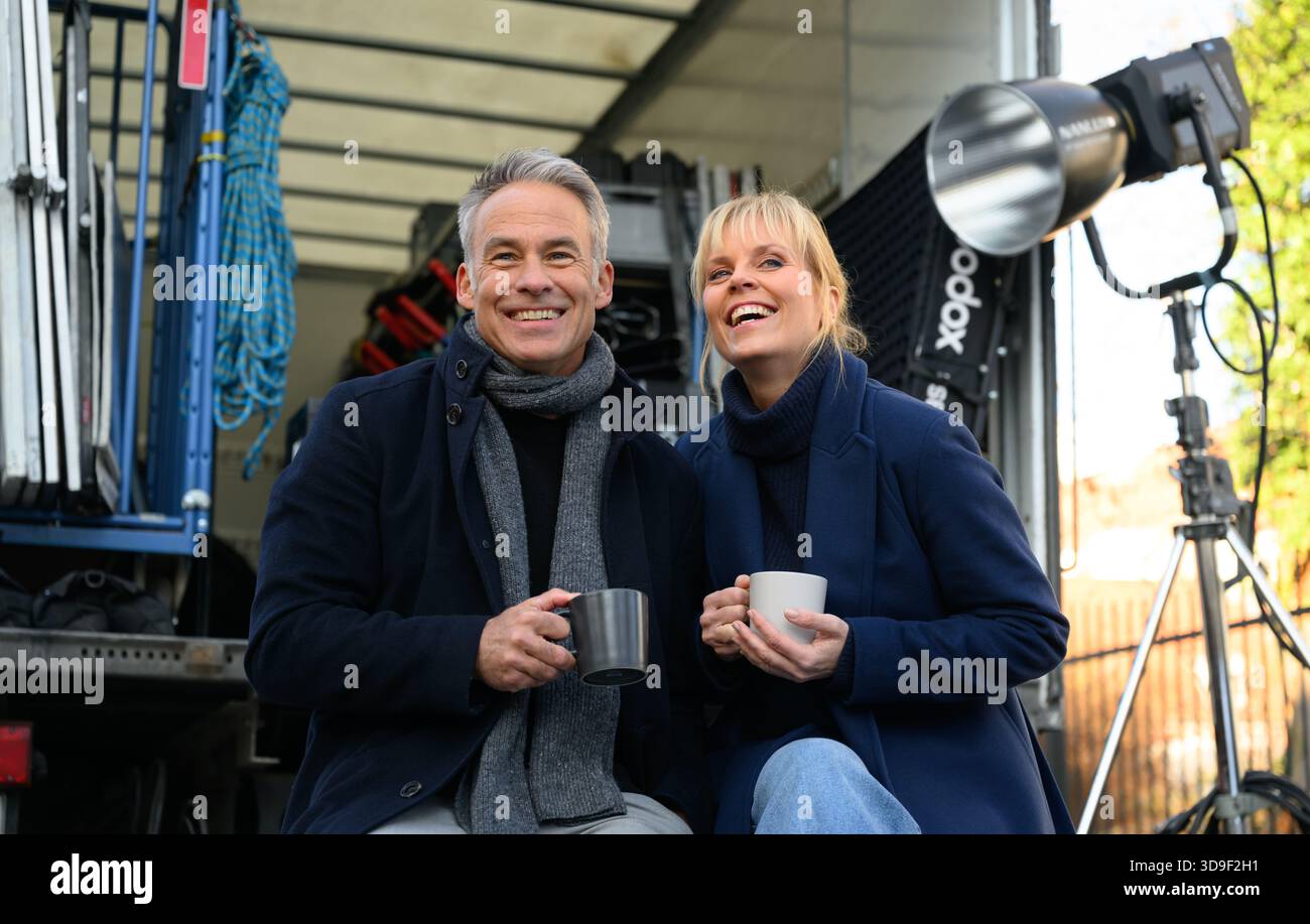 production-04-december-2025-saxony-leipzig-actor-marco-girnth-as