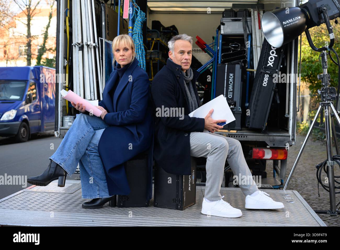 production-04-december-2025-saxony-leipzig-actor-marco-girnth-as