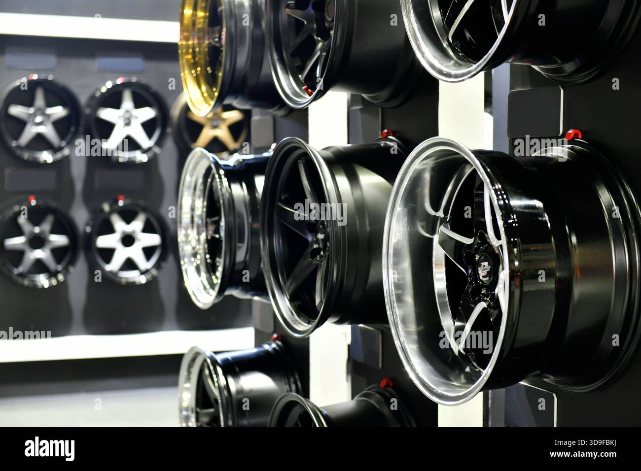 Data Store Rims New Aluminium Alloy Wheels Rims in tire store Stock Photo - Alamy