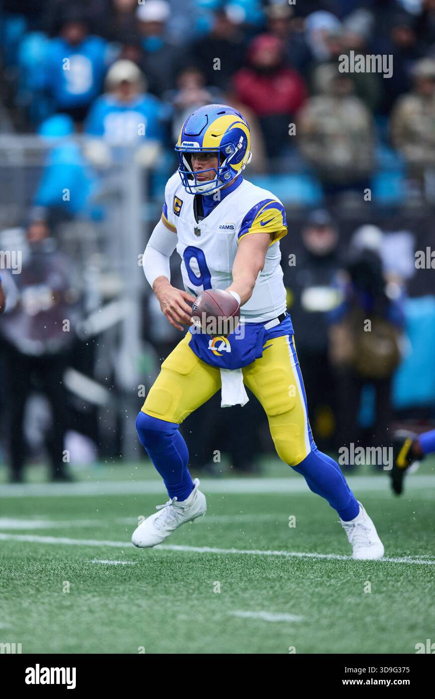 La Rams Dj Ester Los Angeles Rams quarterback Matthew Stafford (9) turns to hand the ...