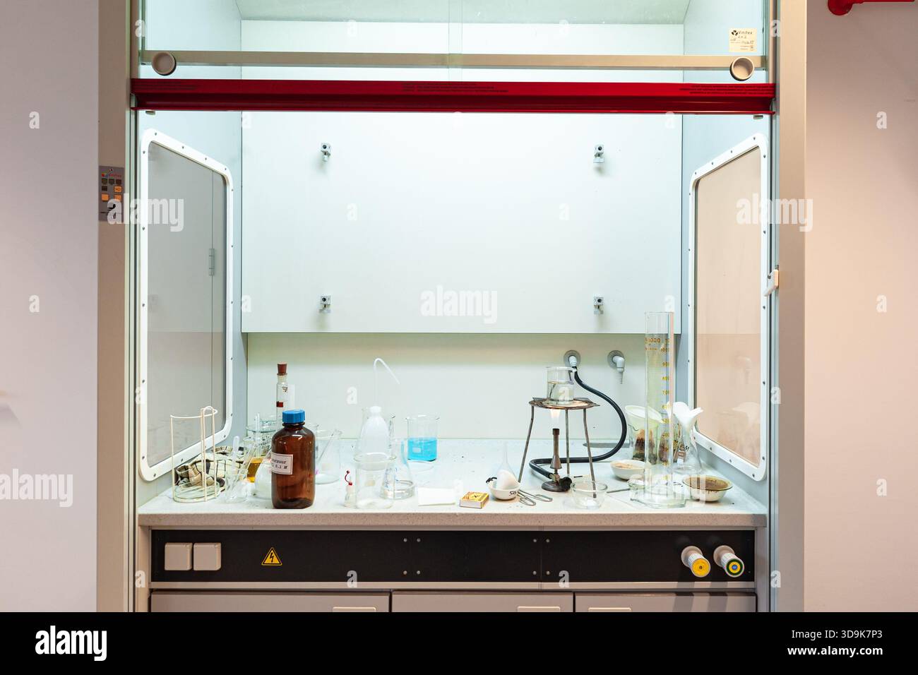 Modern fume hood in a school chemistry lab used for safe chemical preparation Stock Photo
