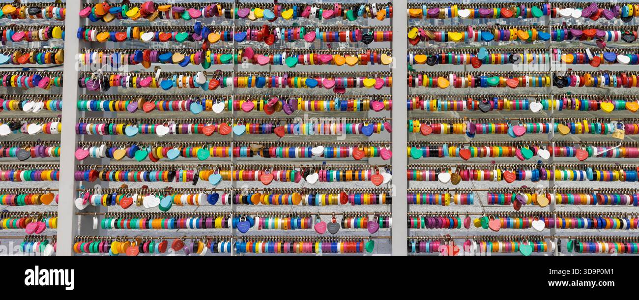 Heart of osaka hi-res stock photography and images - Alamy