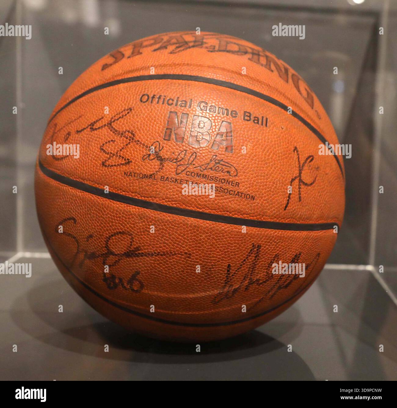 2000 NBA finals game 6 Championship clinching game used ball (Kobe