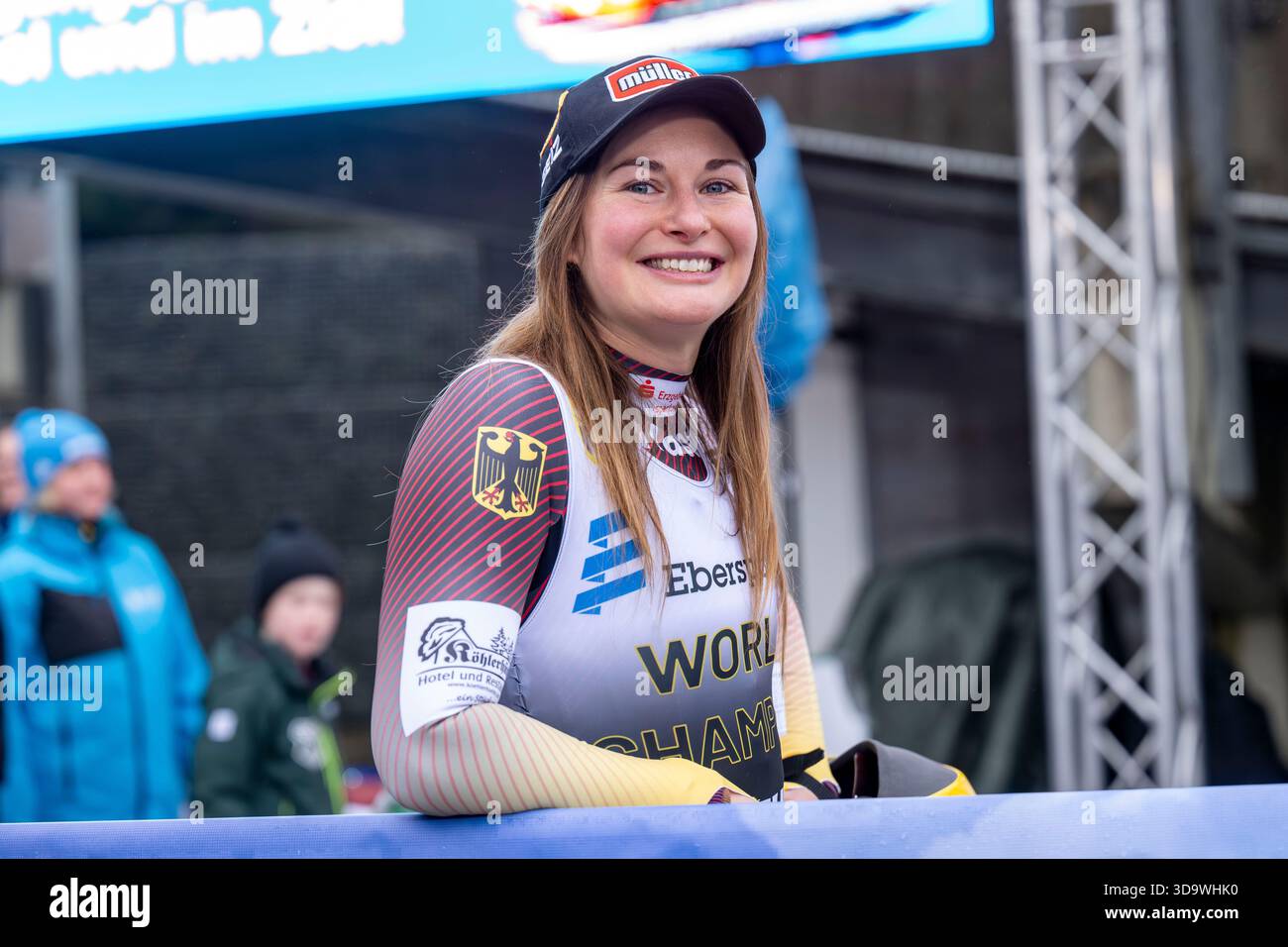 07 December 2025, North Rhine-Westphalia, Winterberg: Luge: World Cup ...