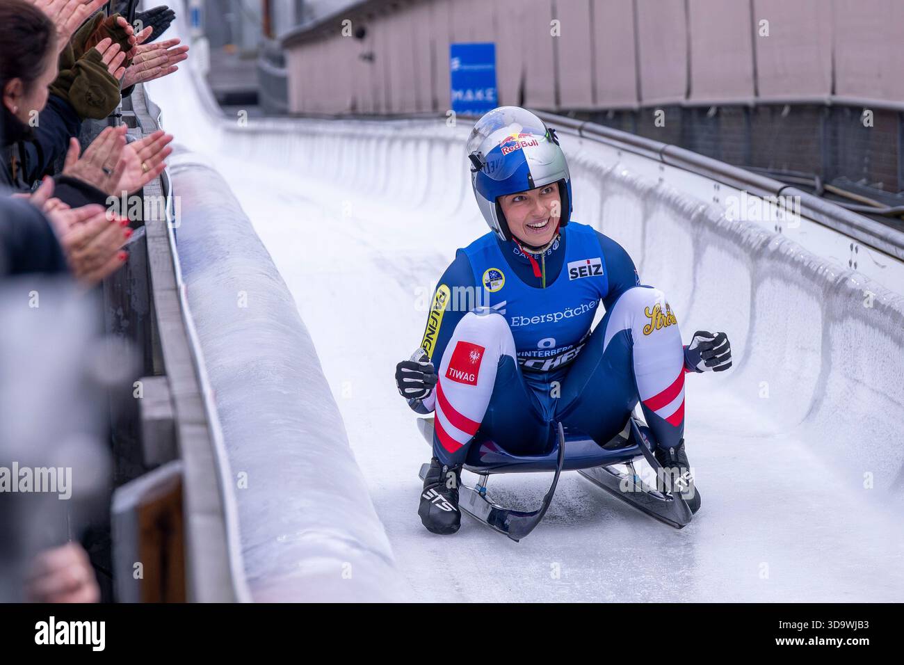 dpatop - 07 December 2025, North Rhine-Westphalia, Winterberg: Luge ...