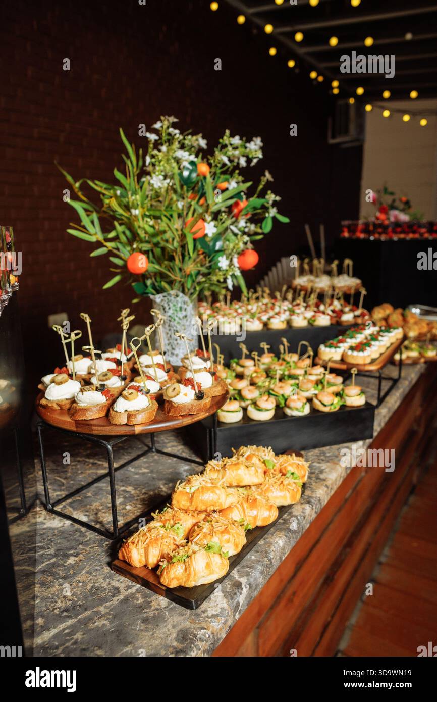 Elegant catering buffet setup hi-res stock photography and images - Alamy