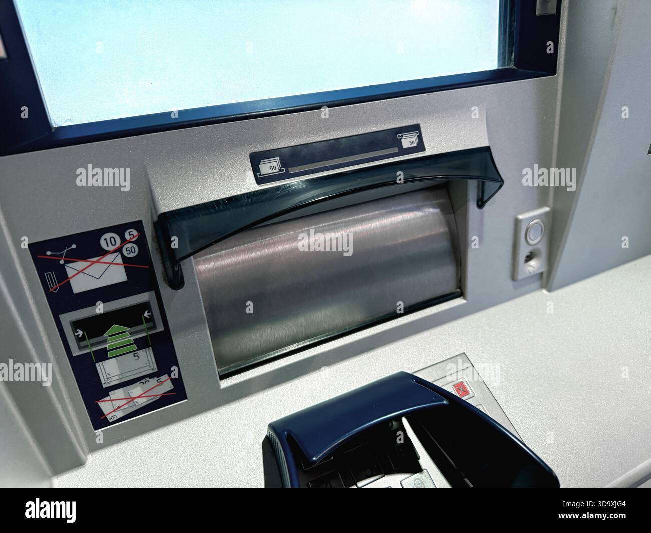 Scam atm hi-res stock photography and images - Alamy