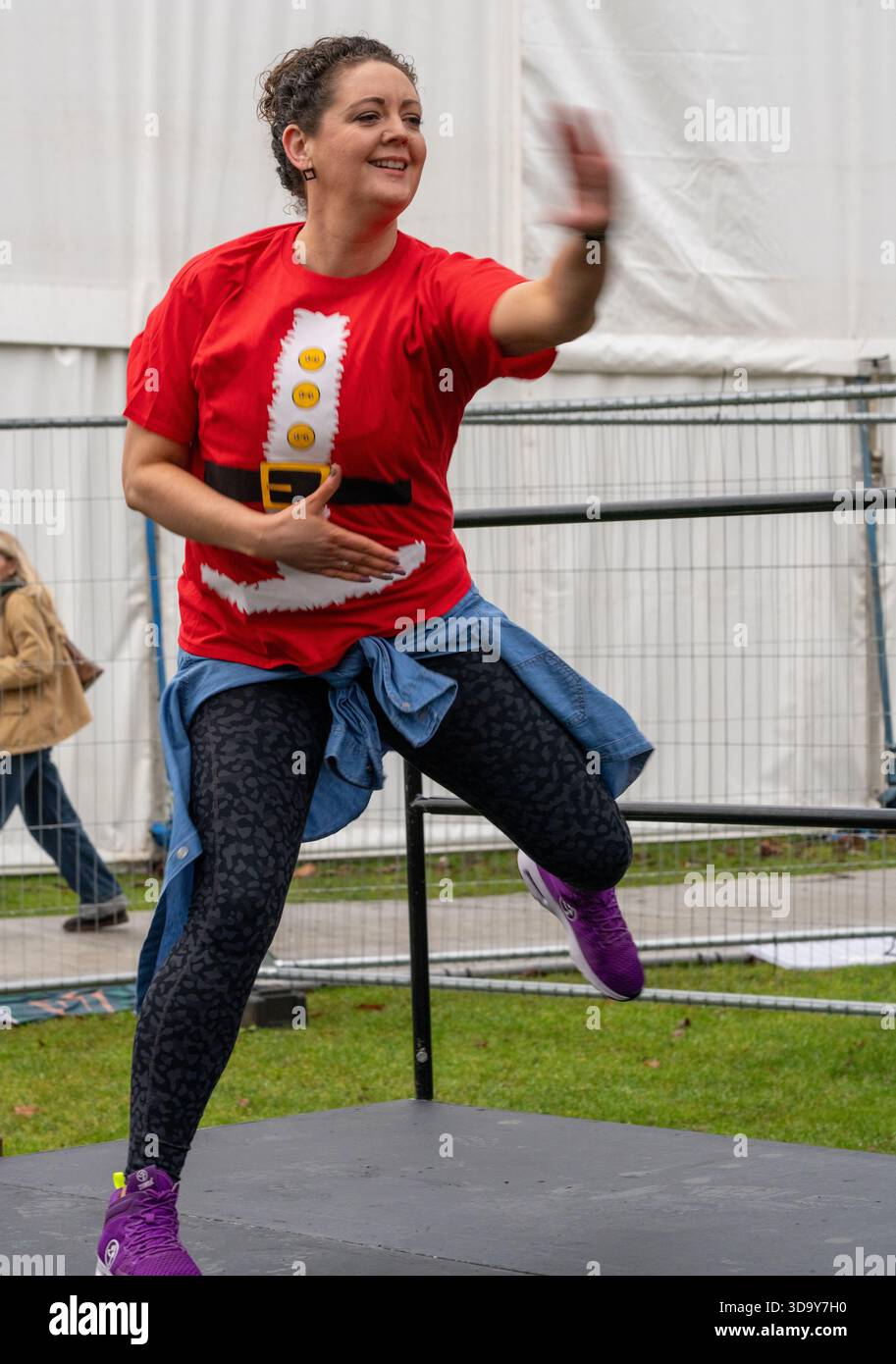 Glasgow Scotland, UK. 7th December 2025. The annual Santa Dash, a 5K ...