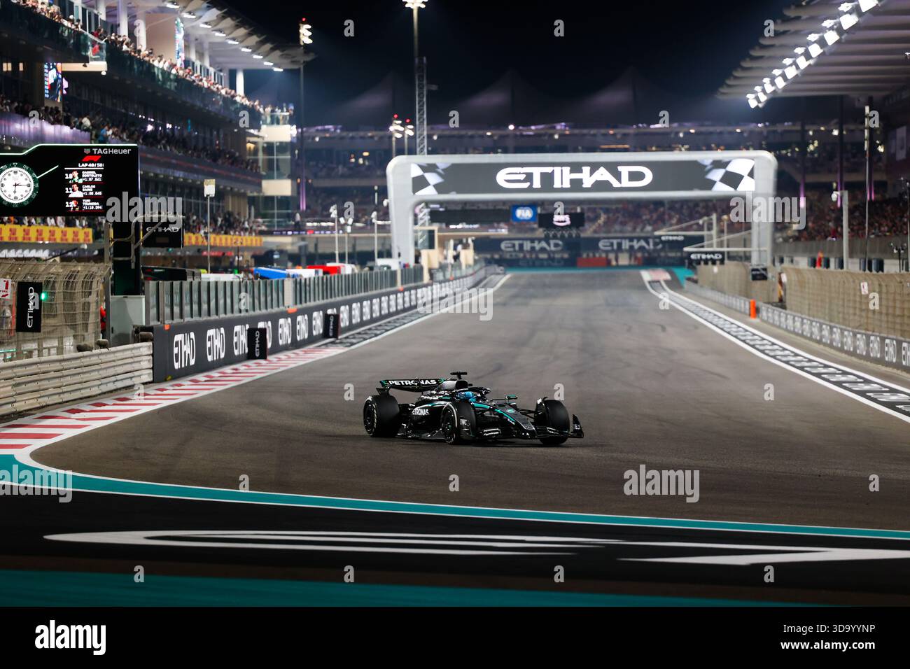 George Russell (GBR) - Mercedes-AMG PETRONAS F1 Team - Mercedes W16 ...
