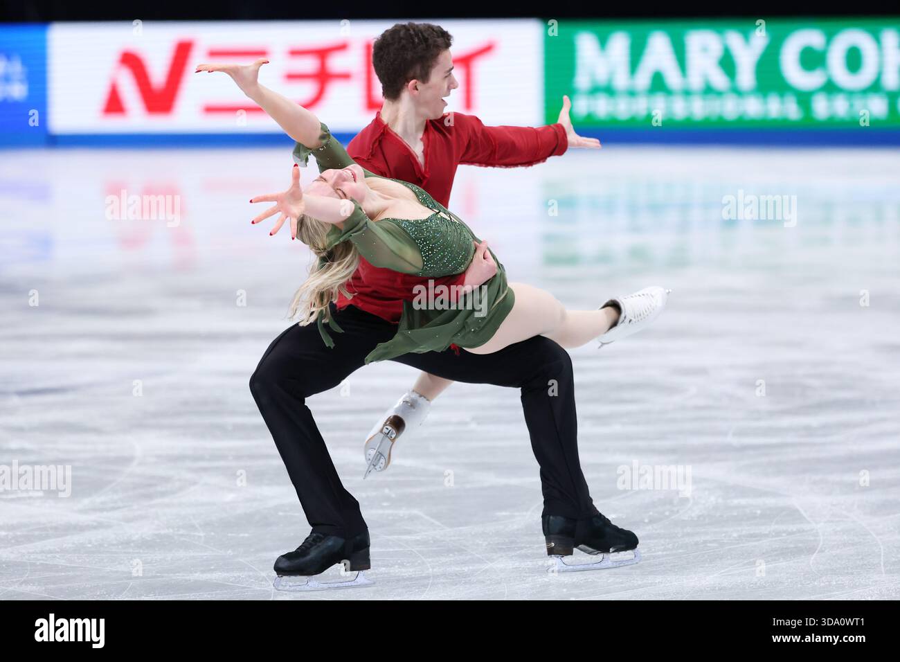 Jasmine Robertson & Chase Rohner (USA), DECEMBER 6, 2025 - Figure ...