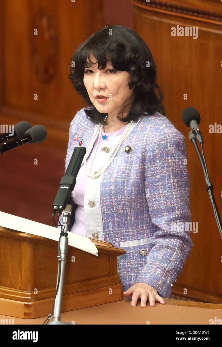 Who conducted the phone talks regarding the yen? Who conducted the phone talks regarding the yen?
