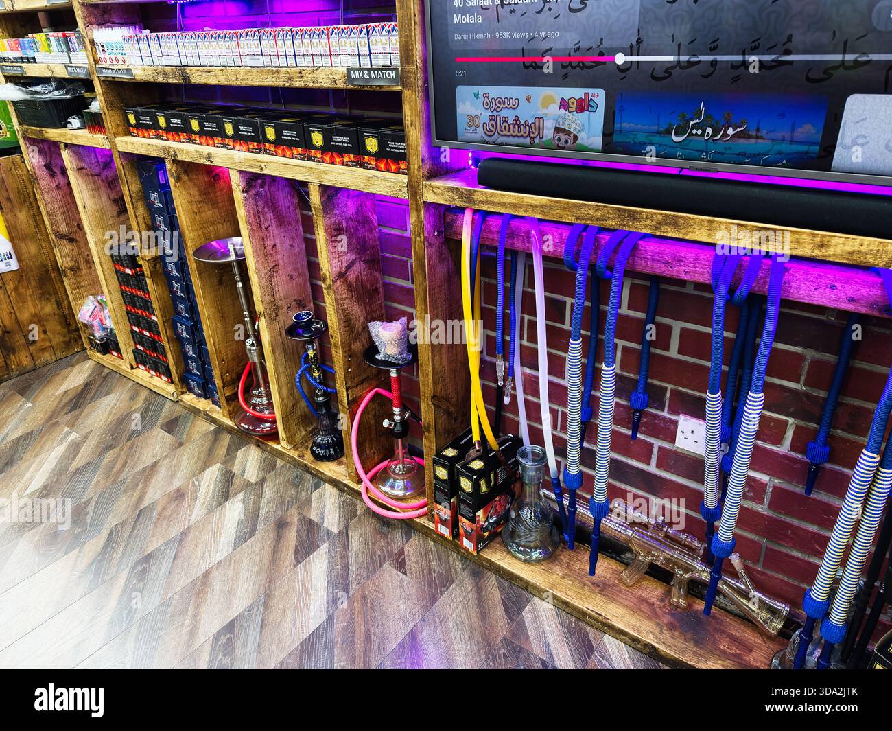 Shisha water pipes in shop hi-res stock photography and images - Alamy