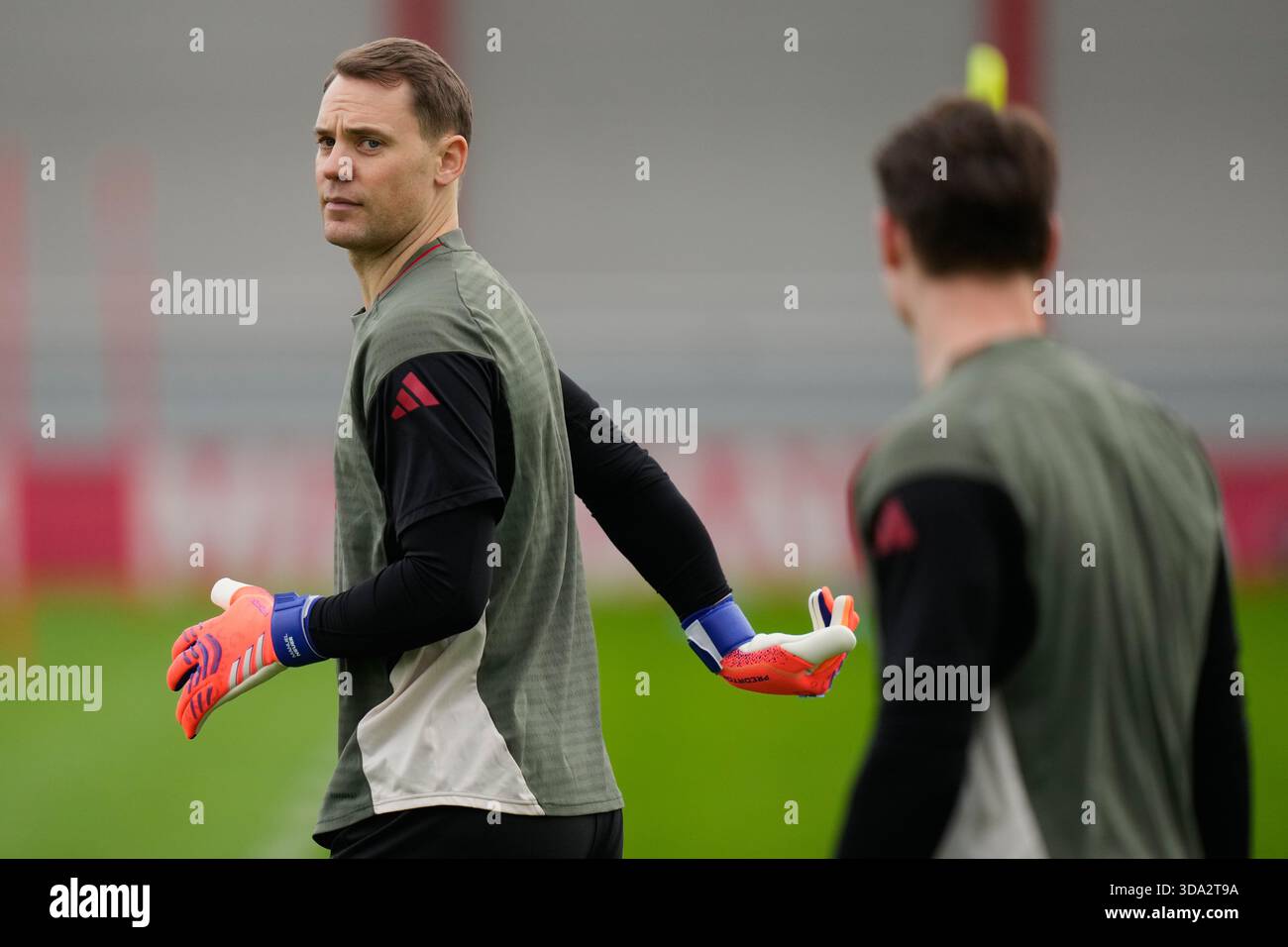 Manuel Neuer Participates in Opening Session
