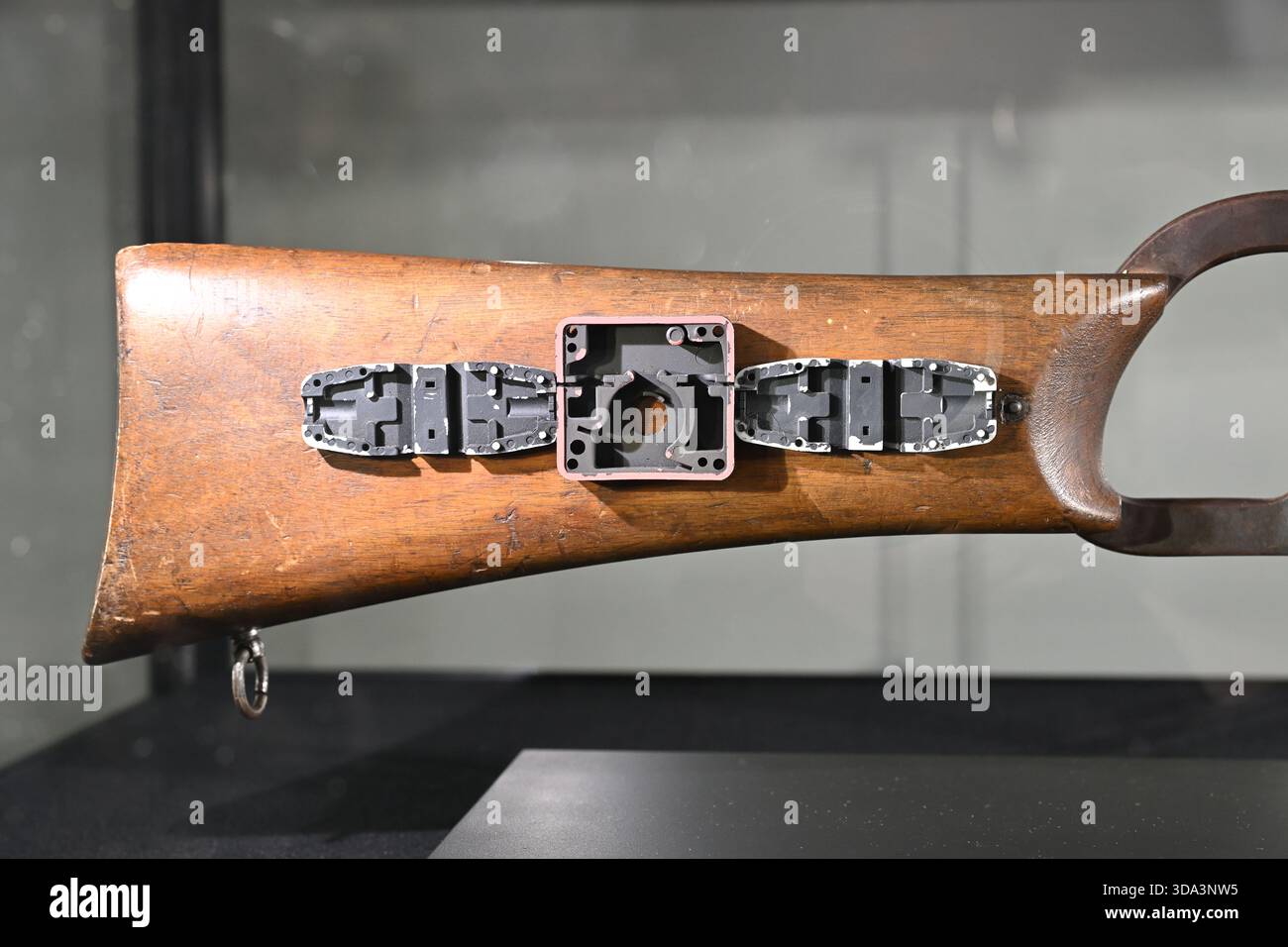 Boba Fett’s (Jeremy Bulloch) Hero Screen, photo and Serial Number ...
