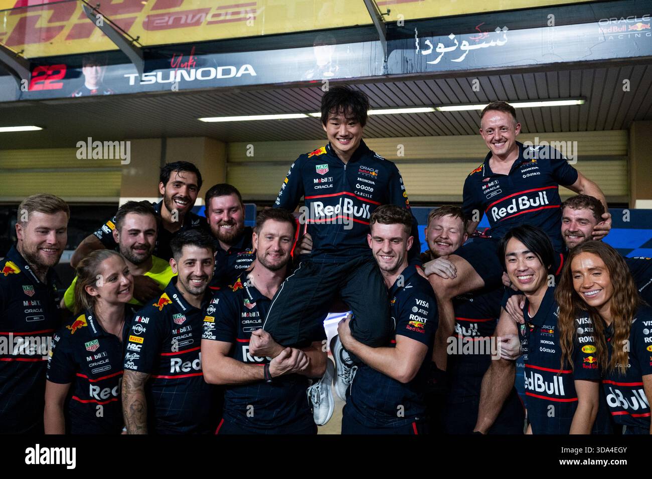 Oracle Red Bull Racing Japan Yuki Tsunoda (Oracle Red Bull Racing, Japan, #22) and team, UAE ...