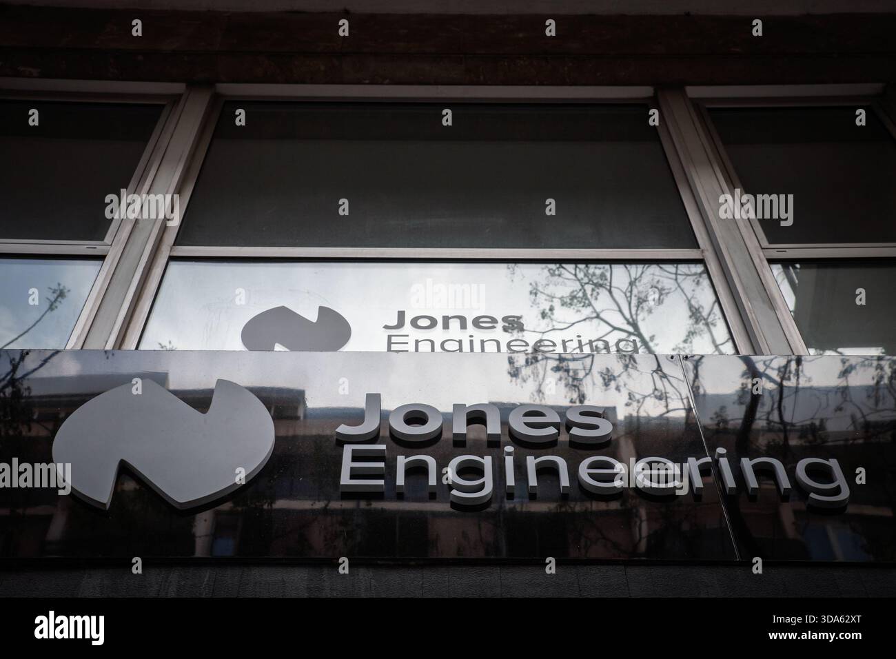 Jones engineering logo hi-res stock photography and images - Alamy