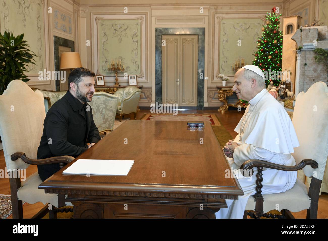 **NO LIBRI** Italy, Rome, Vatican, 2025/12/9 Pope Leo XIV receives in ...