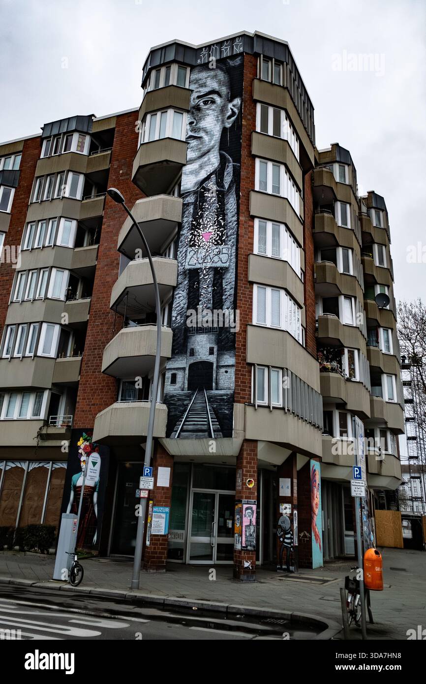 One Wall by Belgian-American artist Nils Westergard at Bülowstrasse 94 - Schachfreunde Berlin - Smartphone Captured Stock Image