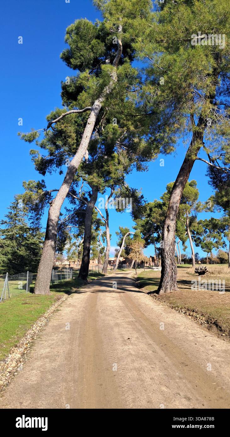 Paisajes de la ciudad pueblos hi-res stock photography and images - Alamy