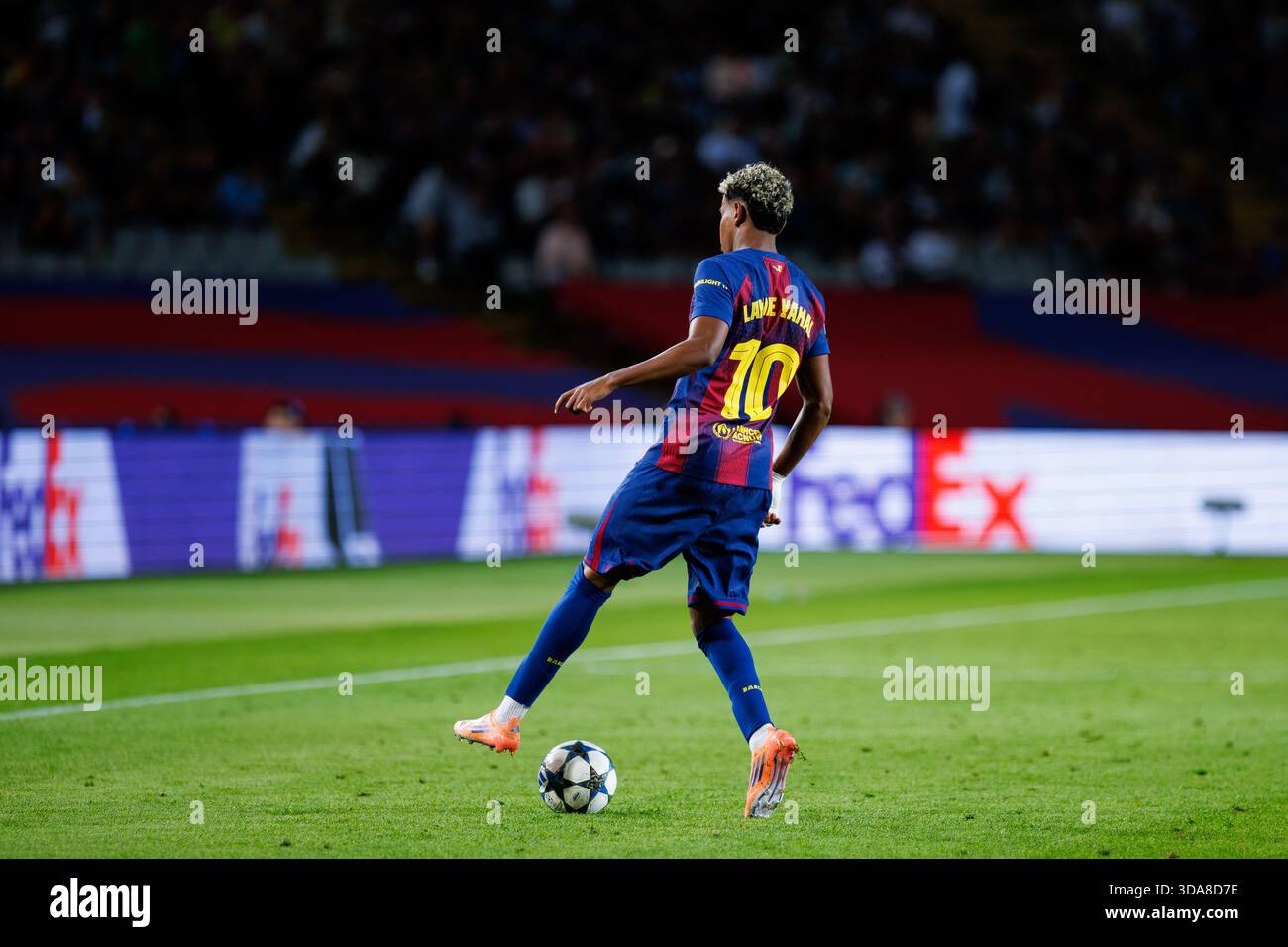 lamine-yamal-in-action-hi-res-stock-photography-and-images-alamy
