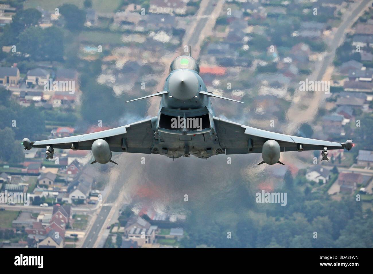Air-to-air image of the German Air Force Eurofighter Typhoon EF2000 ...