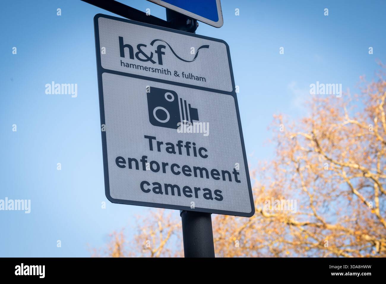 LONDON - NOVEMBER 17, 2025: Hammersmith & Fulham Council Traffic ...