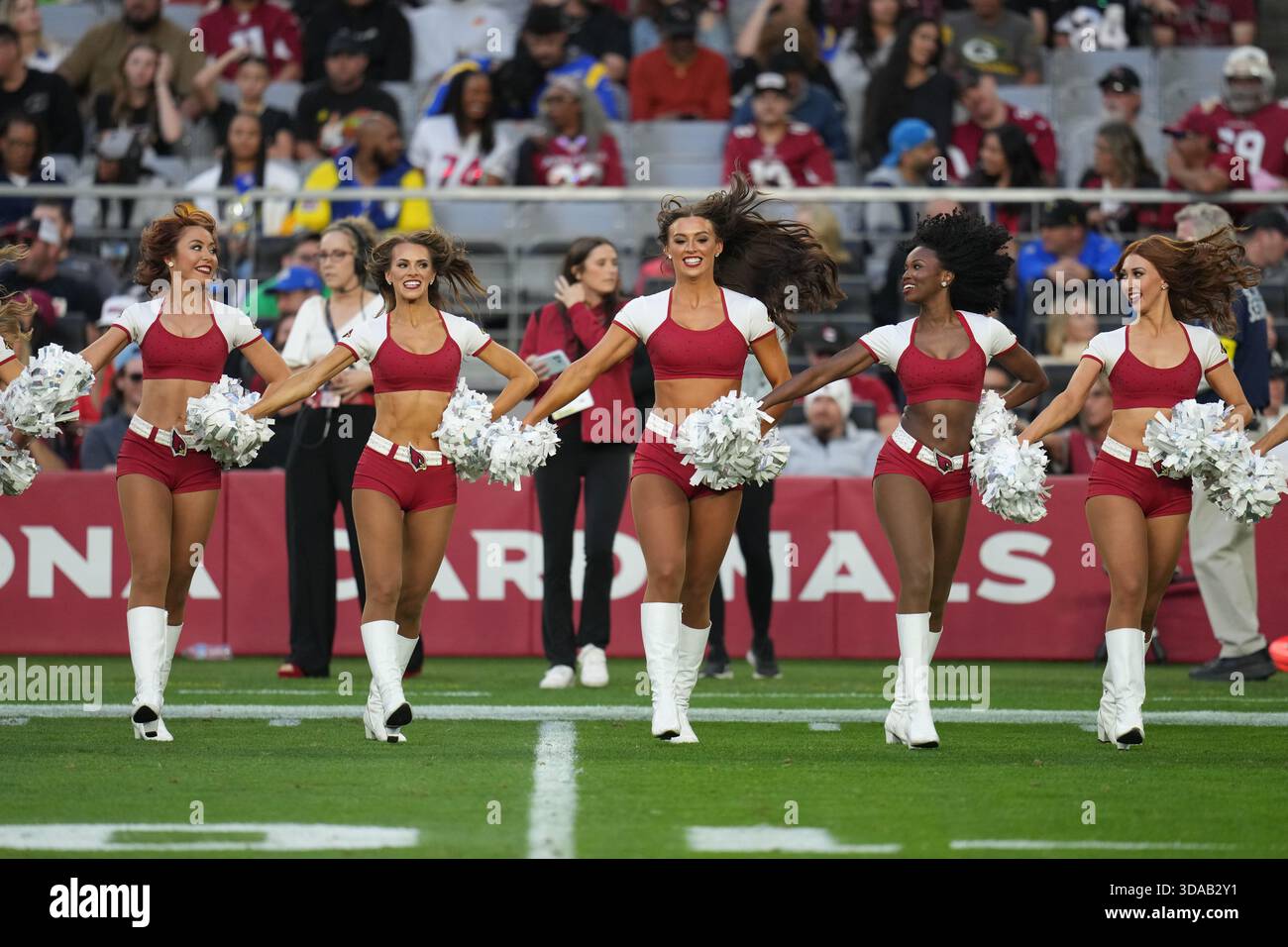 The Los Angeles Rams cheerleaders perform during an NFL football game ...