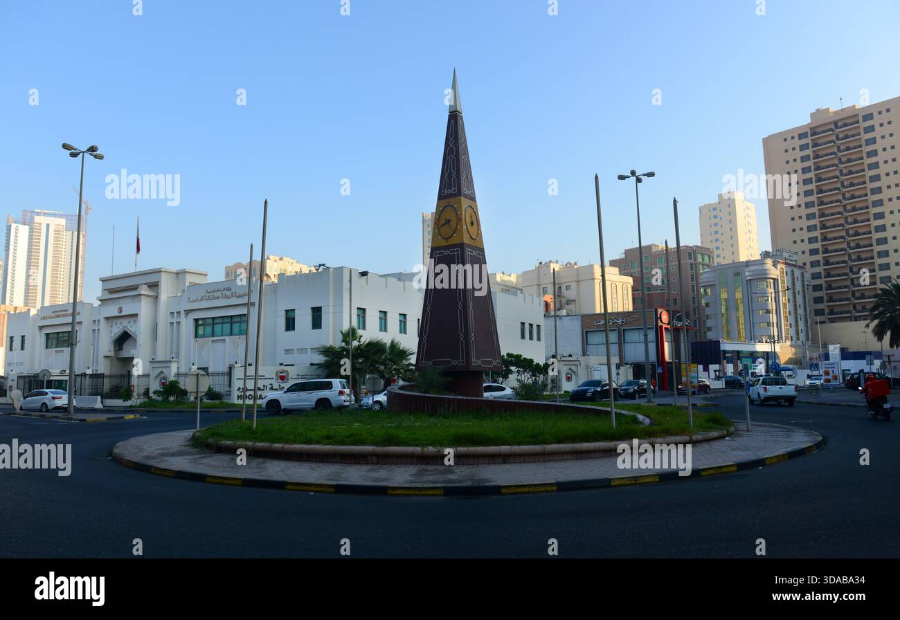 Bahrain Riffa Clock Roundabout Roundabout clock tower hi-res stock photography and images - Alamy