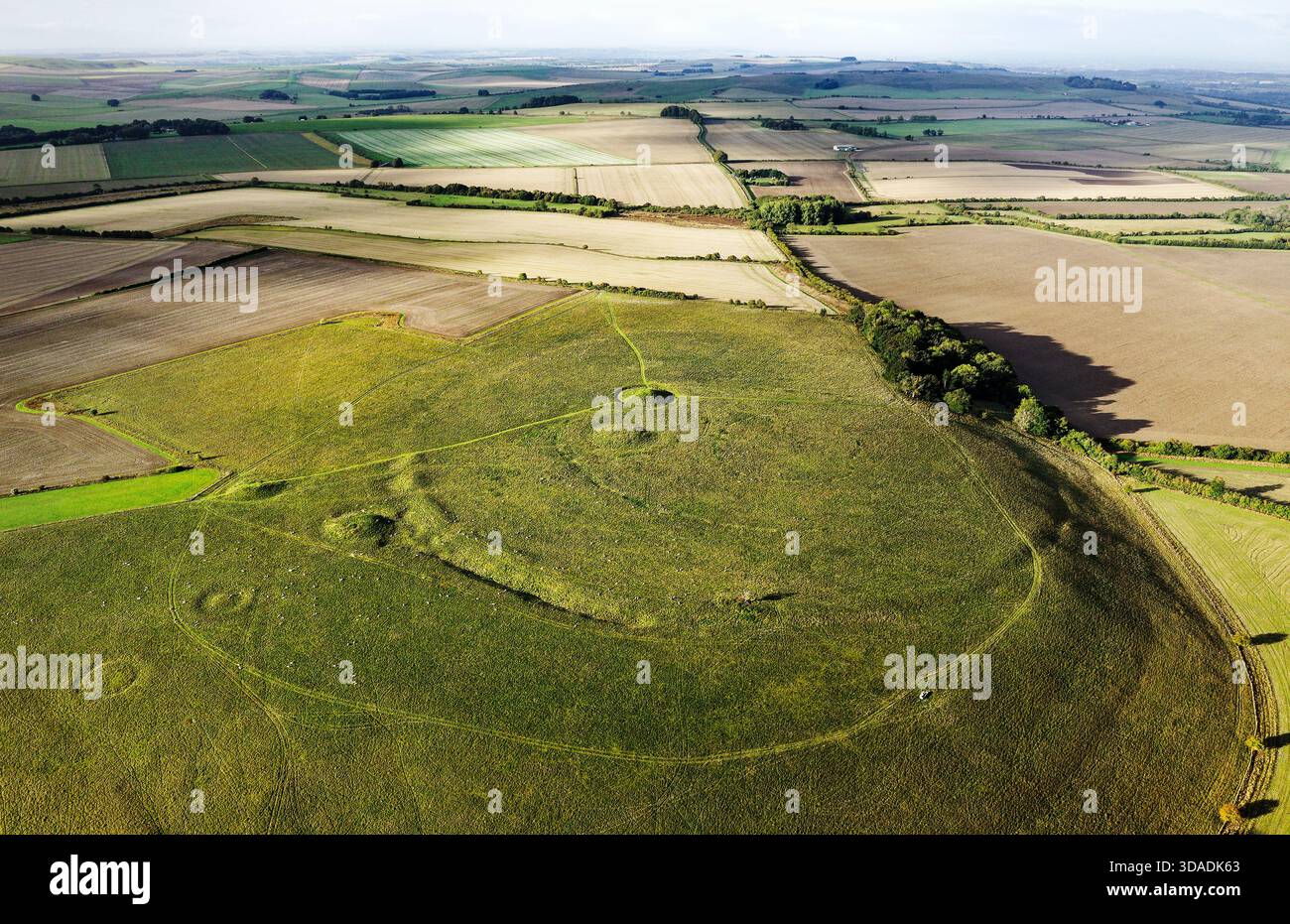 Windmill Hill causewayed enclosure with 3 concentric segmented external ditches with internal banks dates from 3700 BC. Also more recent barrow mounds Stock Photo