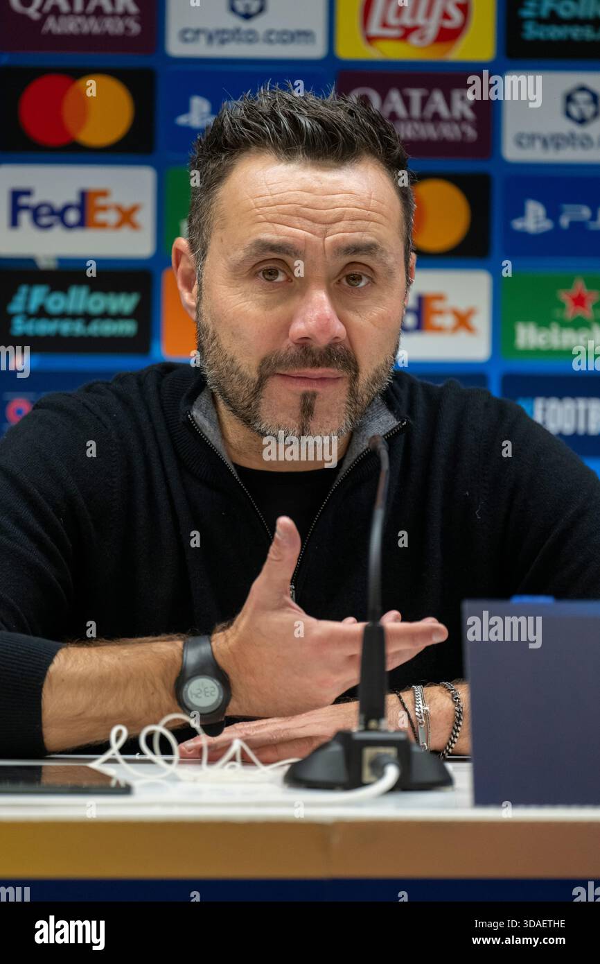 Marseille assistant coach hi-res stock photography and images - Alamy