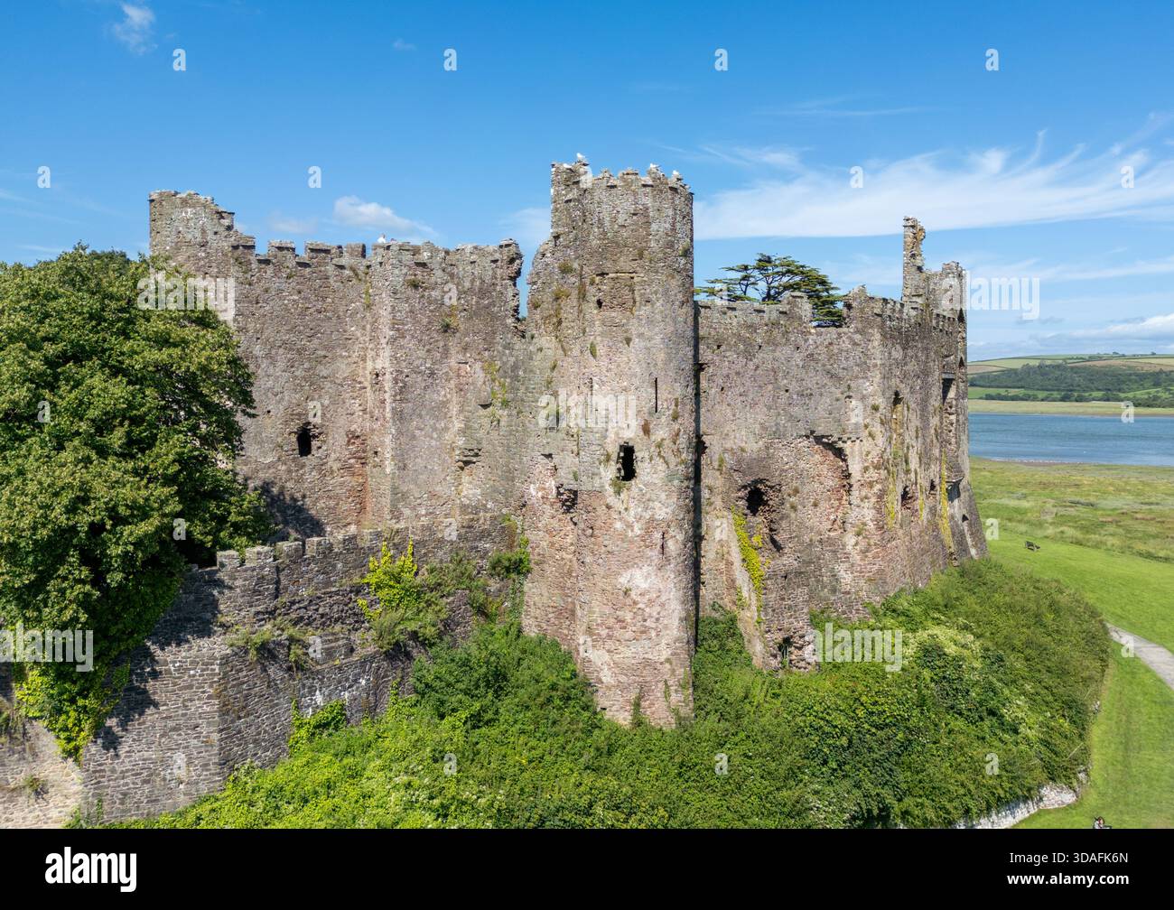 Laugherne Castle Hi res Stock Photography And Images Alamy Laugherne Castle Hi res Stock Photography And Images Alamy