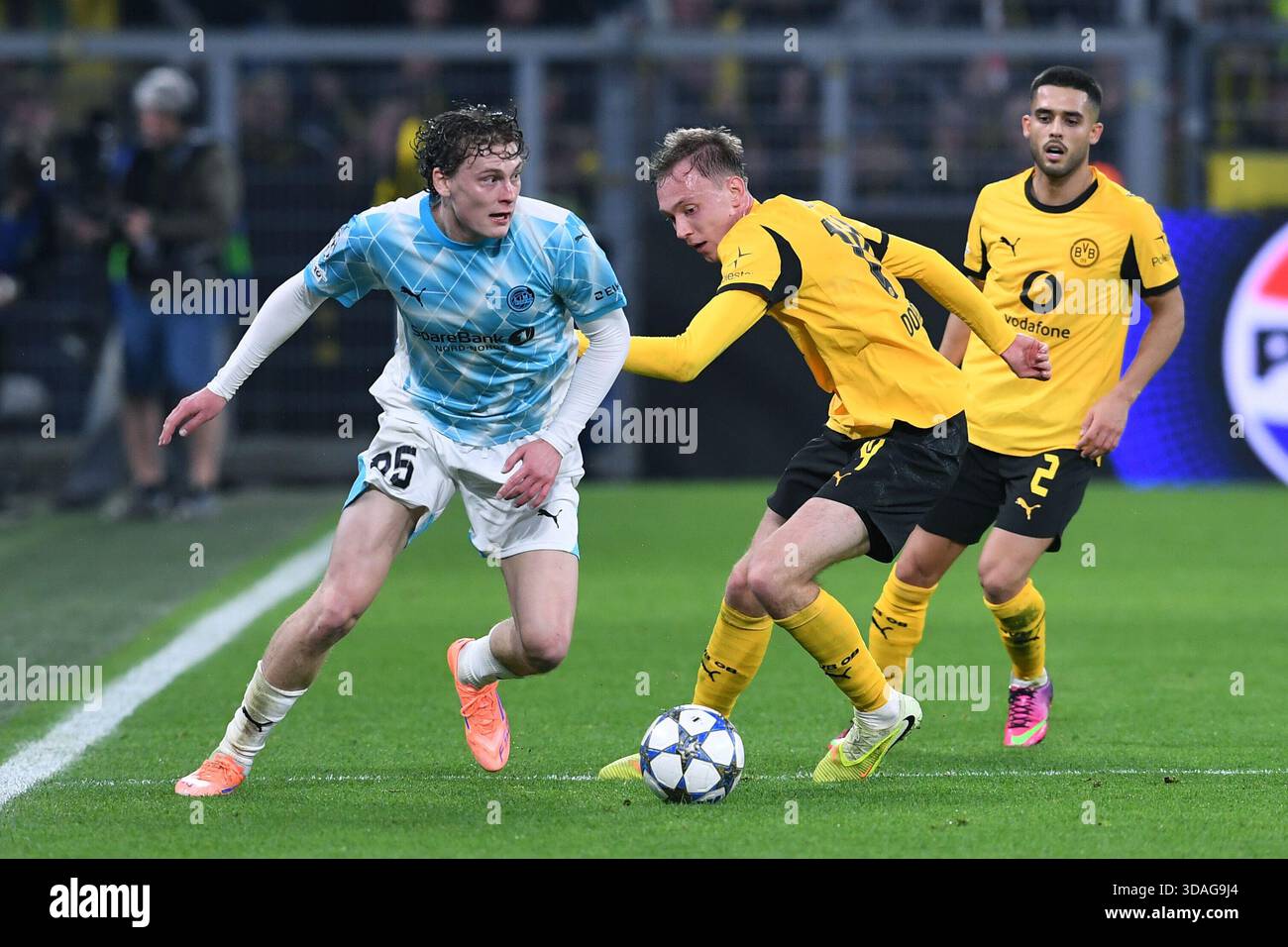 Fussball uefa champions league spieltag borussia dortmund fk bodoeglimt am im signal iduna park in dortmundisak dybvik maeaet Fussball uefa champions league spieltag borussia dortmund fk bodoeglimt am im signal iduna park in dortmundisak dybvik maeaet