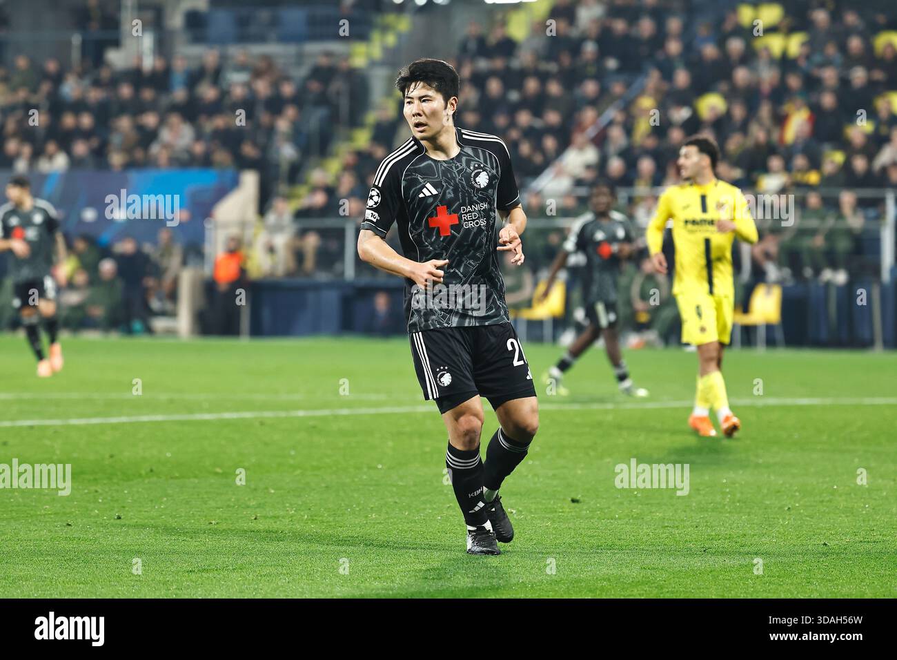 junnosuke-suzuki-copenhagen-december-10-2025-football-soccer