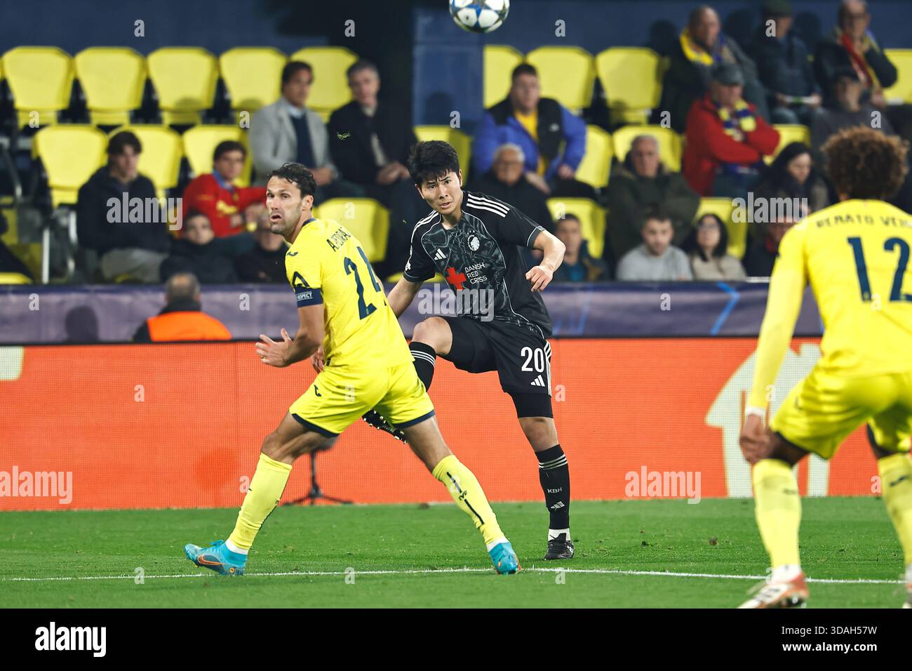junnosuke-suzuki-copenhagen-december-10-2025-football-soccer