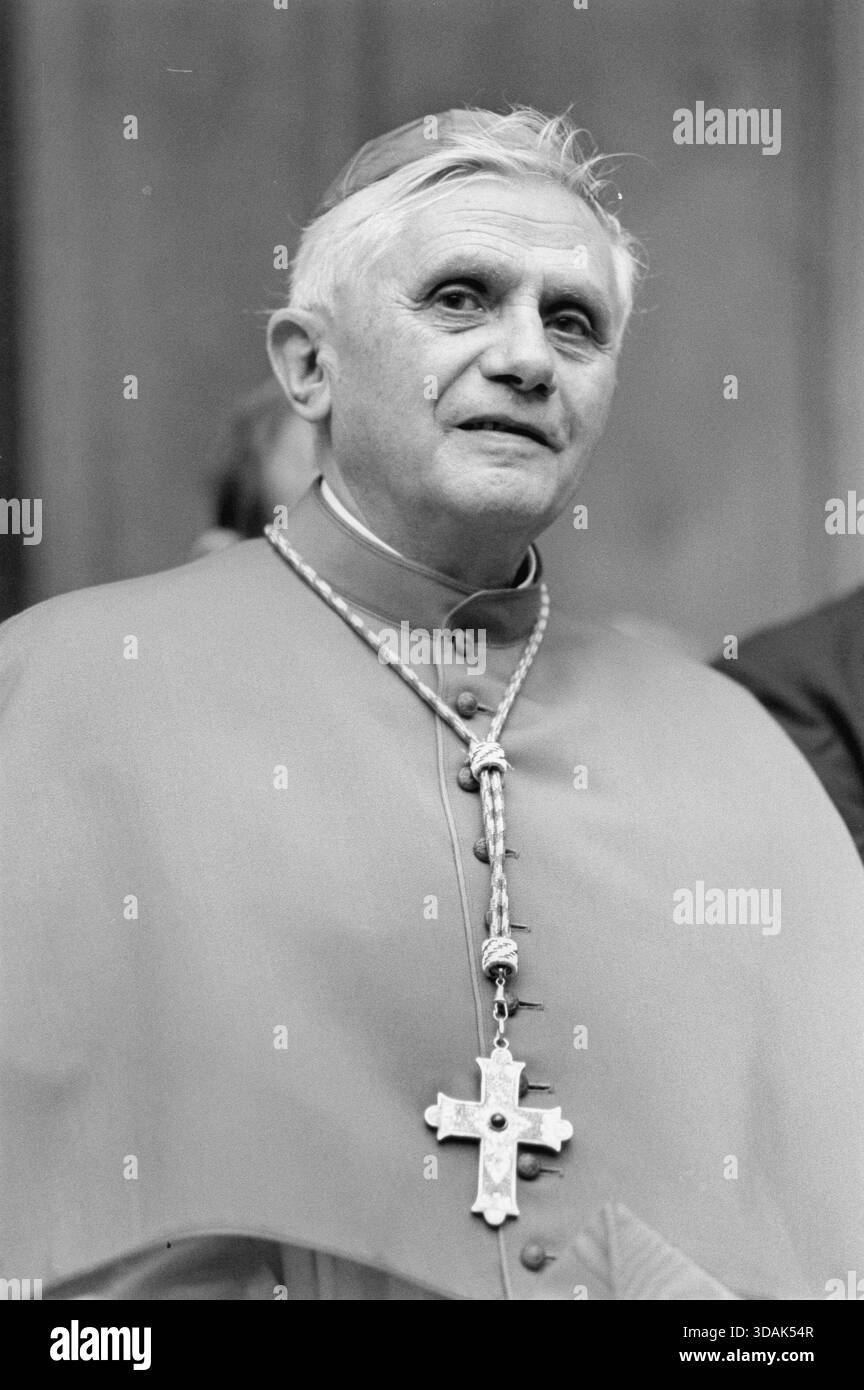 Date of photograph: 28.06.1998 Joseph Ratzinger on the occasion of the ...