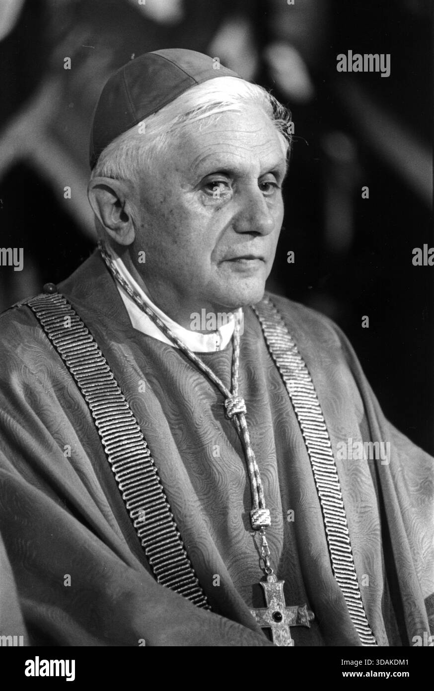 Joseph ratzinger priest Black and White Stock Photos & Images - Alamy