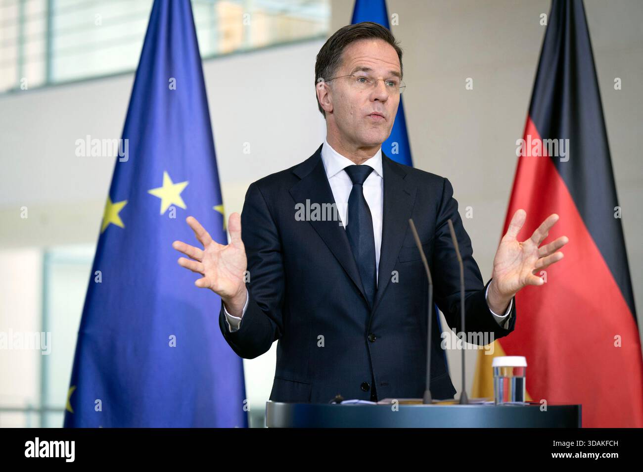 Mark Rutte at the reception of the NATO Secretary General for a joint ...