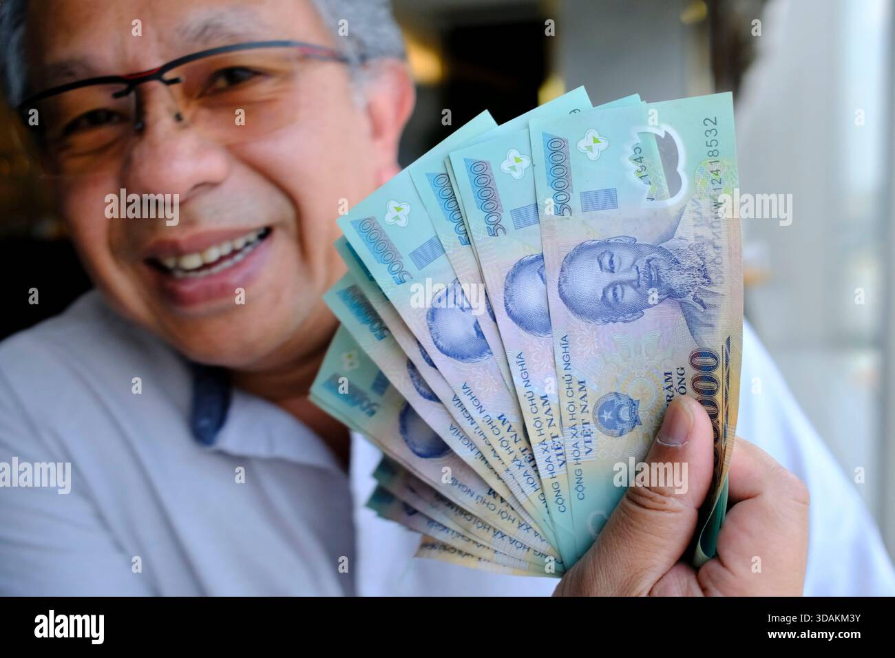 000 dong 500 hi-res stock photography and images - Alamy